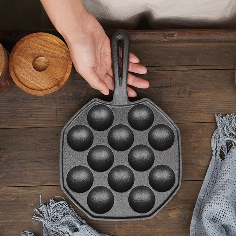 Heavy-duty Cast Iron Frying Pan 4 Heavy-duty Cast Iron Frying Pan 4